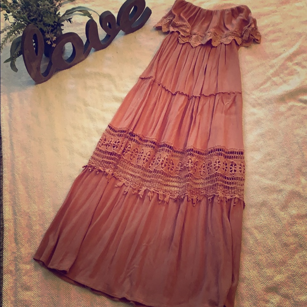 Strapless dress